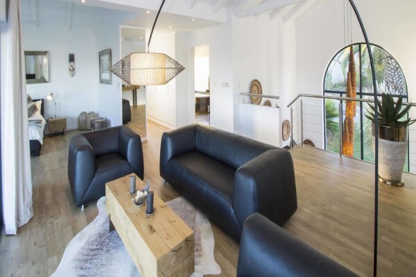 Cambalala Guest House