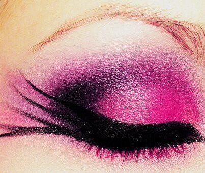 Foxy Nails & Beauty