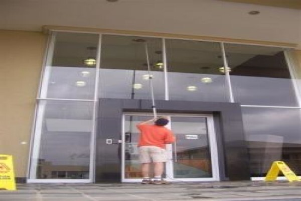 The Ladderless Window Cleaning Co