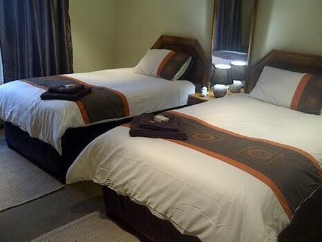 Delmas Overnight
