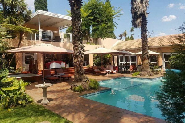 Crane'S Nest Gusehouse And Spa