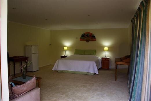 Jennifer'S Bed And Breakfast