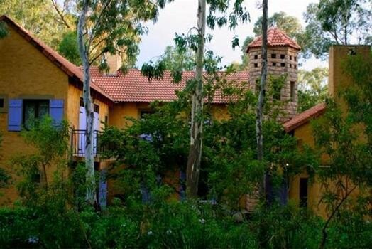 Bag End Guest House