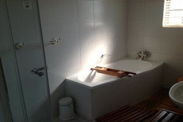 Crane'S Nest Gusehouse And Spa