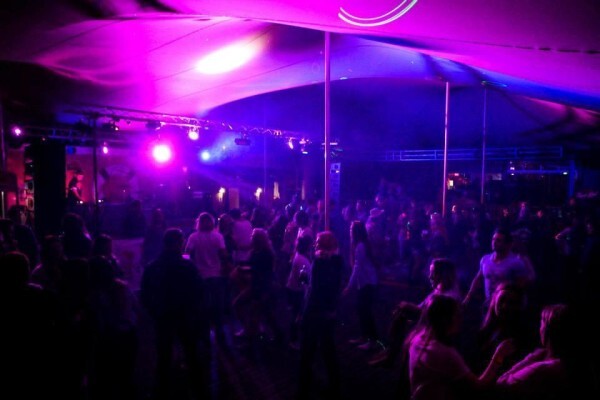 Jolly Dolphin Entertainment Venue - Jeffreysbay