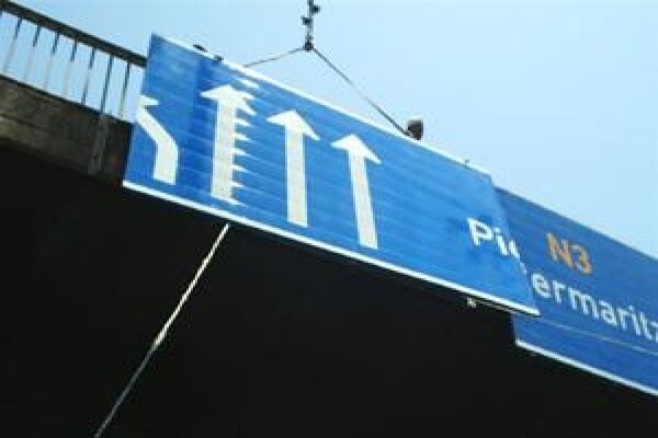E & G Signs