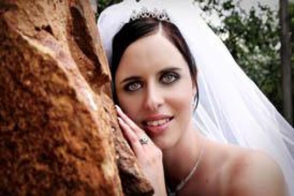 Anneke Make-Up Artists