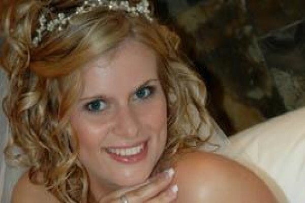 Anneke Make-Up Artists
