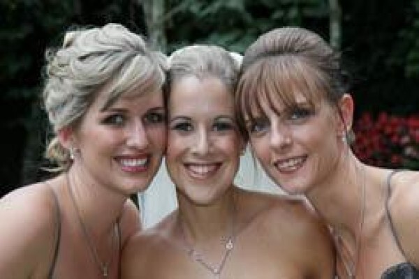 Anneke Make-Up Artists