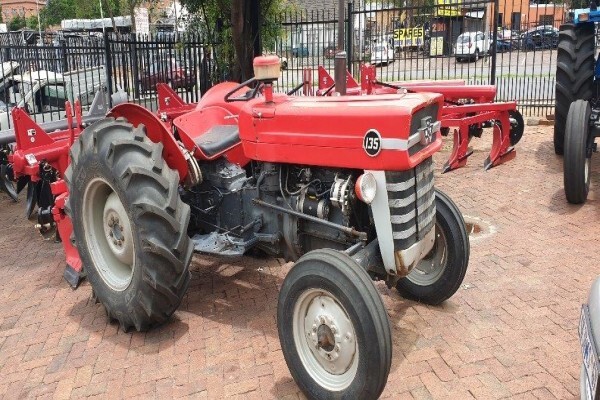 Heads Tractor