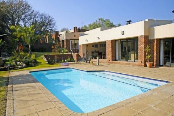 Falcon Fibreglass Pools