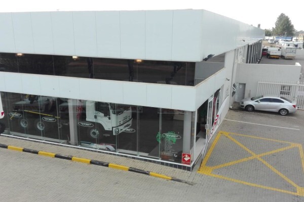 Isuzu Truck World
