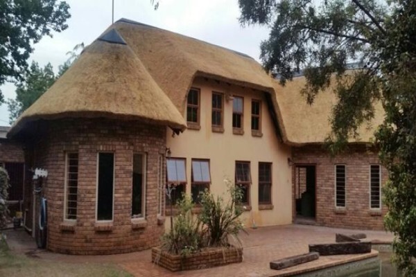 Er Thatch Roofs