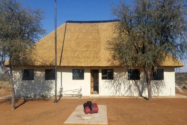 Er Thatch Roofs