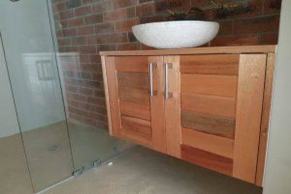 Hh Joinery And Carpentry