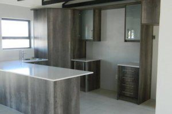 Hh Joinery And Carpentry