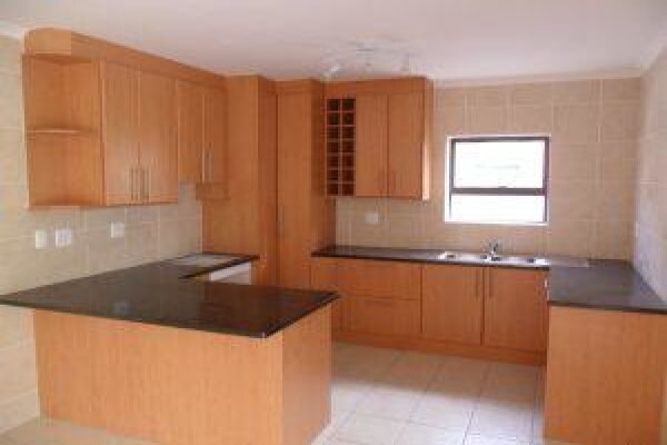 Hh Joinery And Carpentry