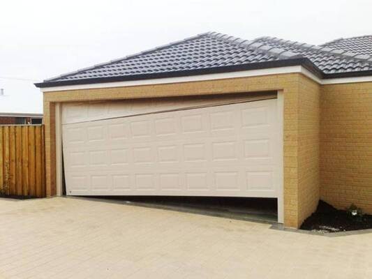 Kimazo Garage Doors & Repairs - Service - Automation