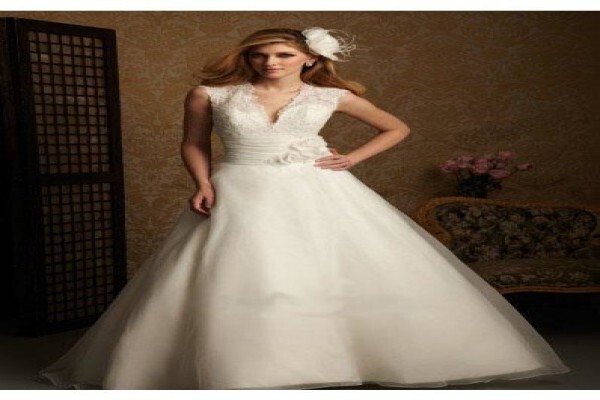 Loving Lace Couture