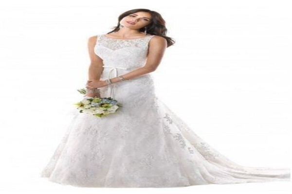 Loving Lace Couture