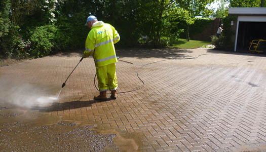 L.R.G Building Services – High Pressure Cleaning