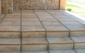 Modimo Ale Babalele Construction