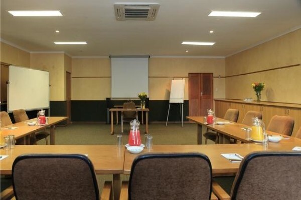 Loerie Guest Lodge & Conference Centre