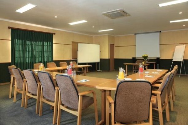Loerie Guest Lodge & Conference Centre