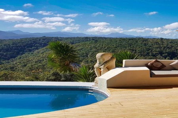 Hog Hollow Country Lodge