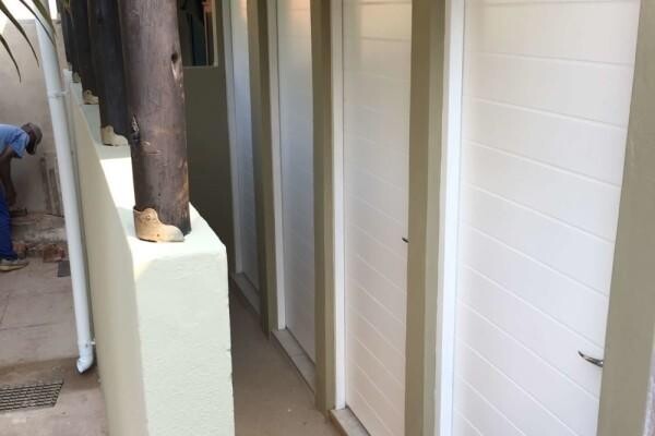 Ansteys Beach Backpackers International