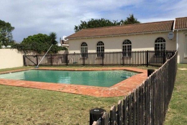 Azur Real Estate