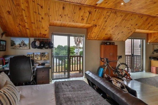 Azur Real Estate
