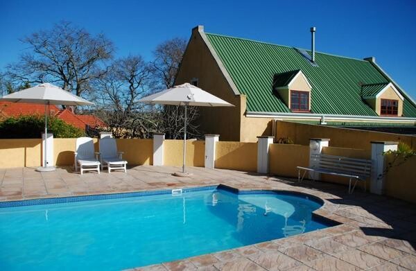 Linquenda Guest Farm & Stables