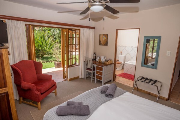 Aan De Bergen Guest House