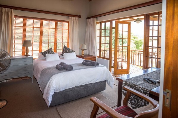 Aan De Bergen Guest House