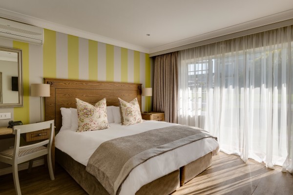 Protea Hotel (Stellenbosch)