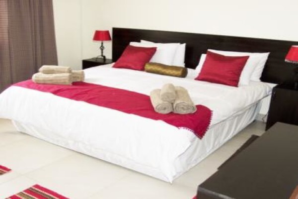 360 Eastwoods Guesthouse