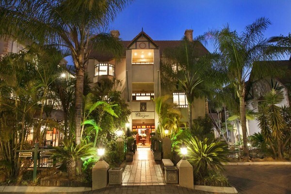 Court Classique Suite Hotel