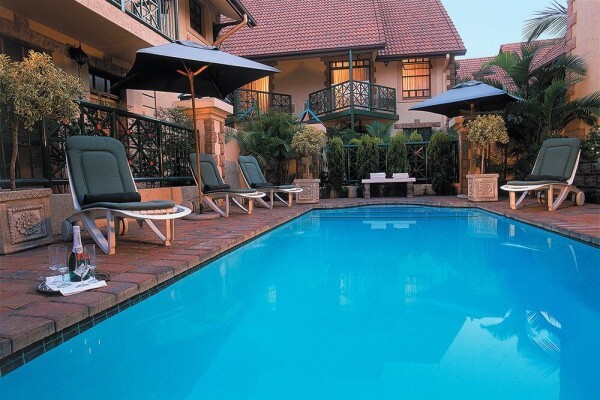 Court Classique Suite Hotel