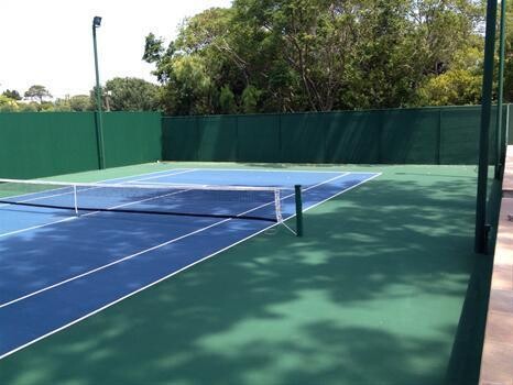 Barrett'S Plastotop Tennis Courts