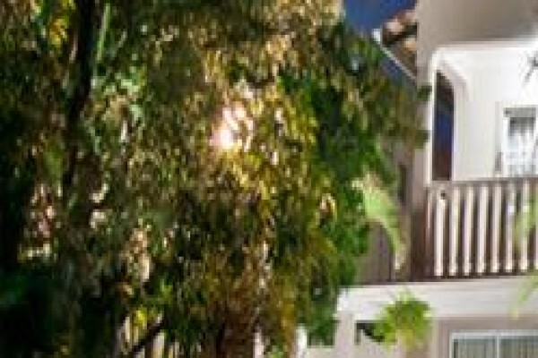 Rostalyn Guest House