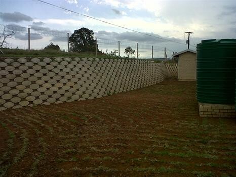 Sienza Retaining Walls