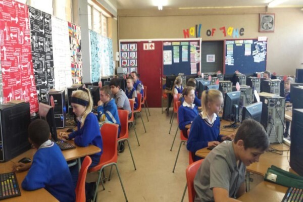Stimilus Maksima:Reading Literacy