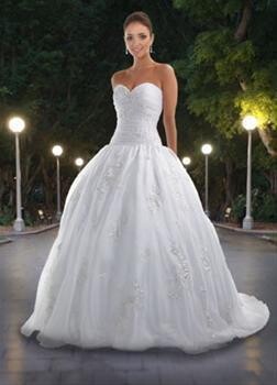 The Wedding Wardrobe (Centurion)