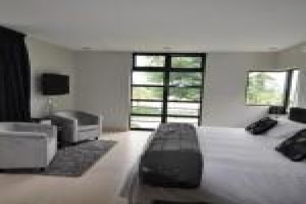 Bluswanguesthouse