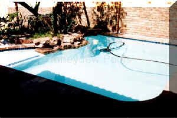 Honeydew Pools