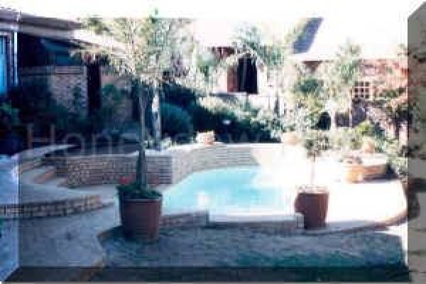 Honeydew Pools