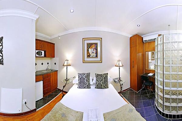Lamon Guesthouse