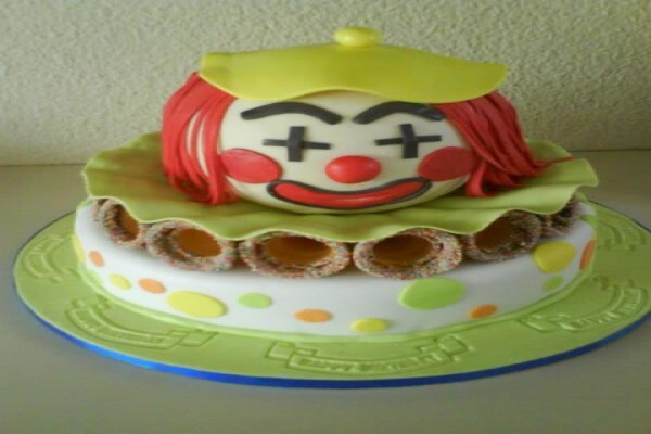 Cakes By Sayrene