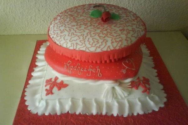 Cakes By Sayrene